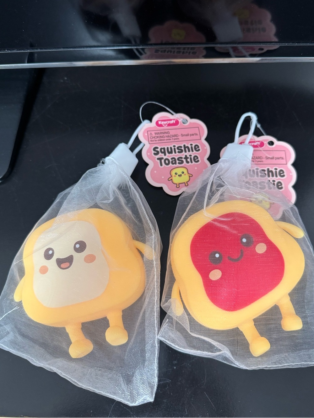 NEW/ SEALED VIRAL PAIR OF TWO m/ KEYCRAFT TOASTIE SQUISHY